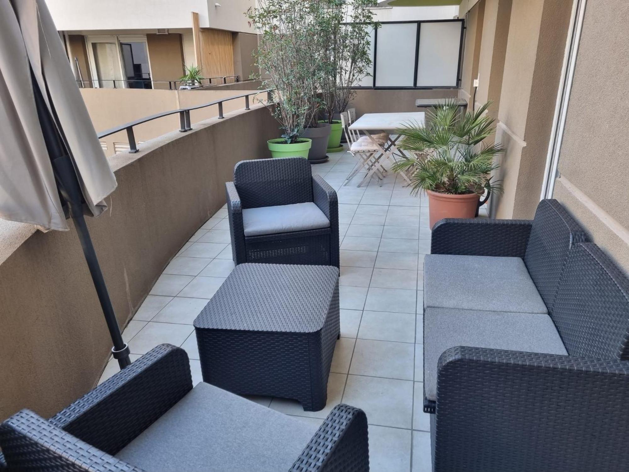 Grand Appartement Avec Garage Et Terrasse Castelnau-le-Lez Zewnętrze zdjęcie